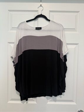Rae Mode Women’s Colorblock Short-Sleeve Top - Black/Grey/White